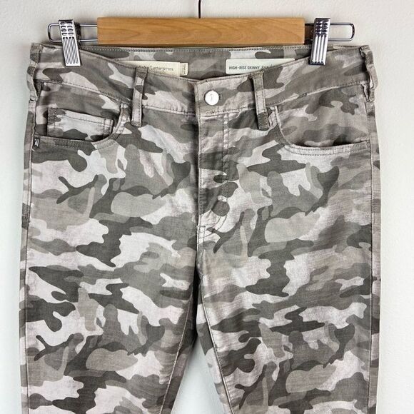 Anthropologie Pilcro High-Rise Skinny Camo Pants - Picture 4 of 8